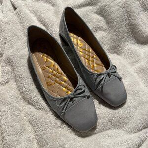 Sam Edelman Marley Woman’s size 6  pale blue spring color